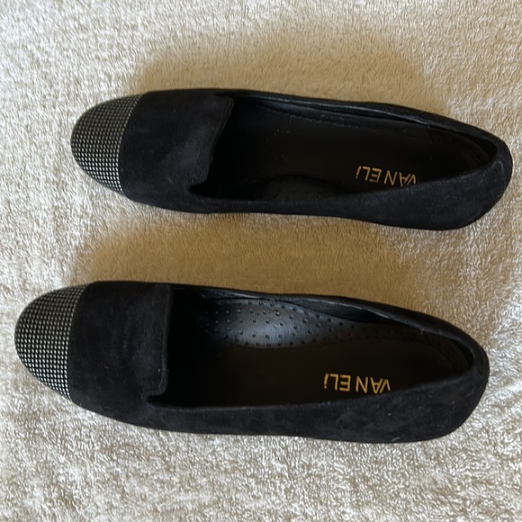 VANELI suede flats with metallic trim at the toes, size 8.5 - Picture 4 of 6